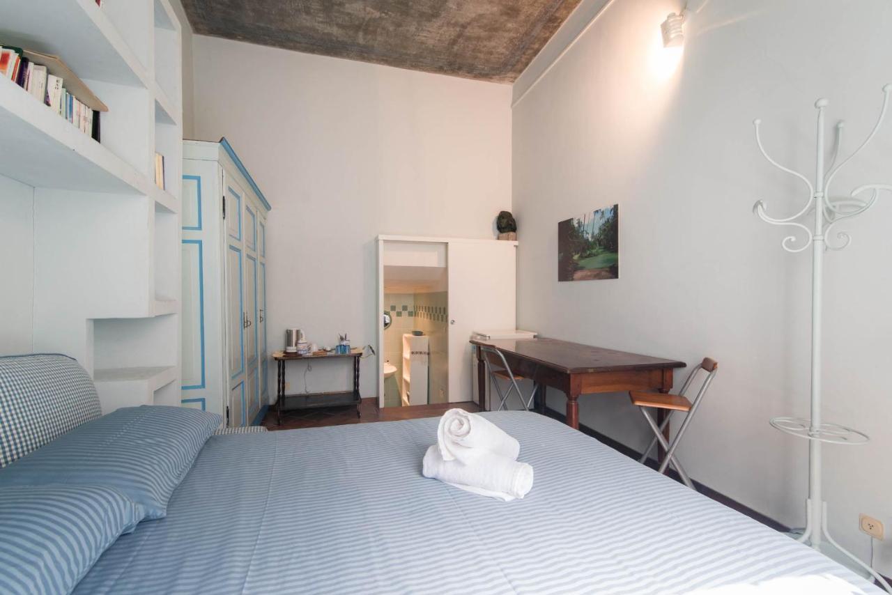 Room 34 - The House Of Travelers Como Eksteriør bilde